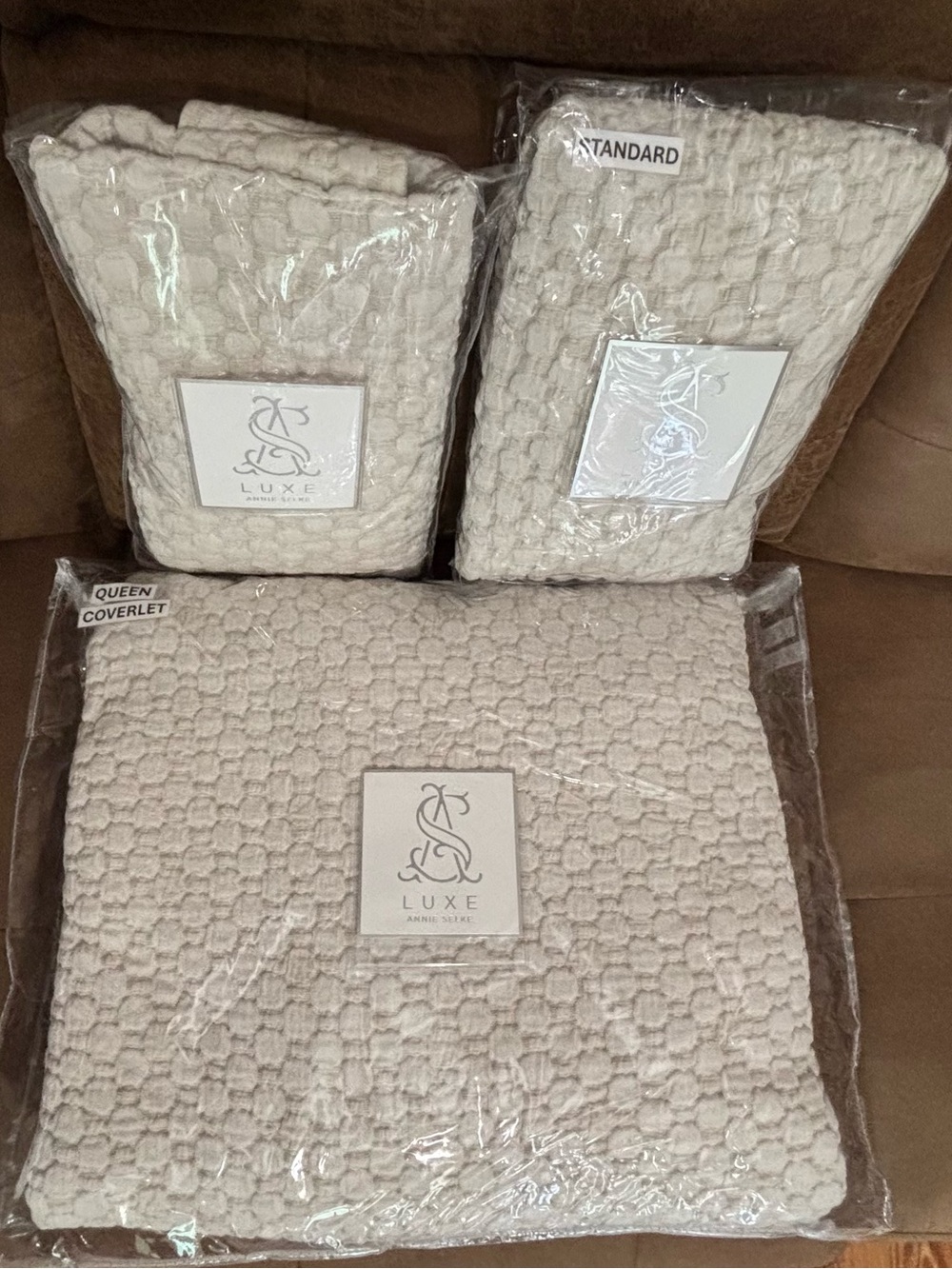 Annie Selke Lodi Luxe Matelasse Coverlet Queen & 2 Standard Shams Set - Sand .